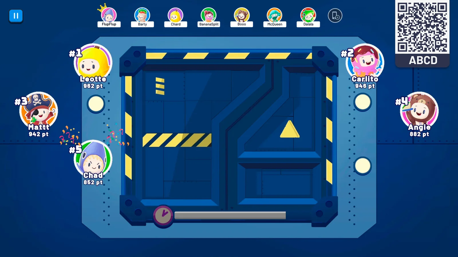 A Play Together maze mini-game with a QR code in the corner for new players to scan and join.